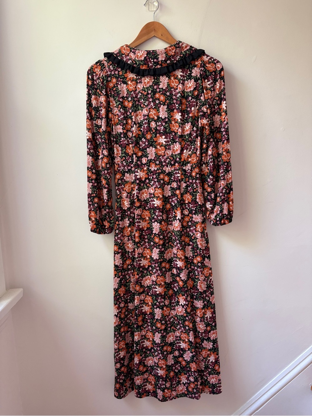 Nobody's Child Floral Phoebe Collared Midi Dress - Picture 14 of 16
